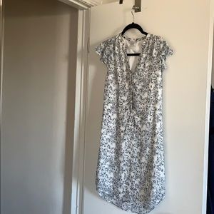 Elegant gray-black floral print dress